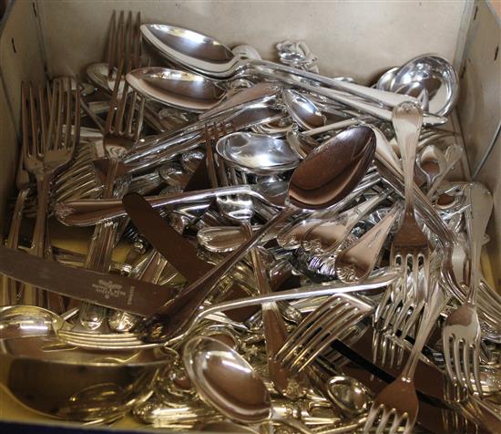 Mappin & Webb plated canteen